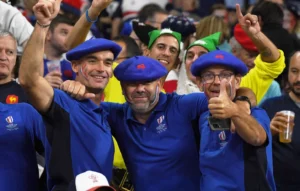 Supporters regardant la CAN 2025 en streaming en France